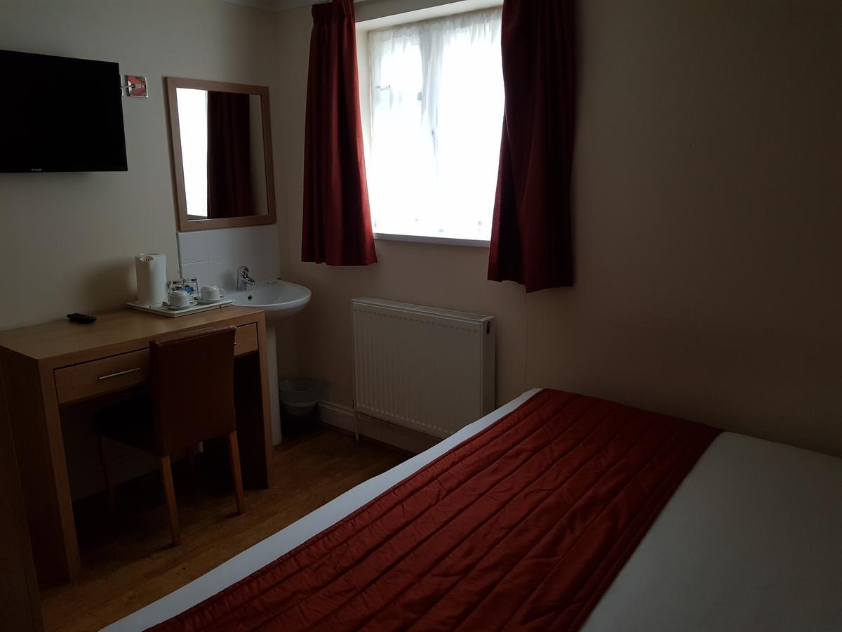 Forest View Hotel Londen Buitenkant foto