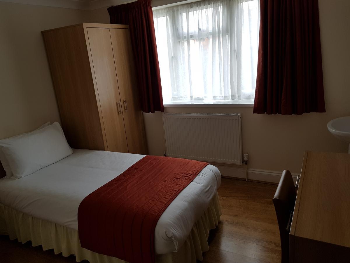 Forest View Hotel Londen Buitenkant foto
