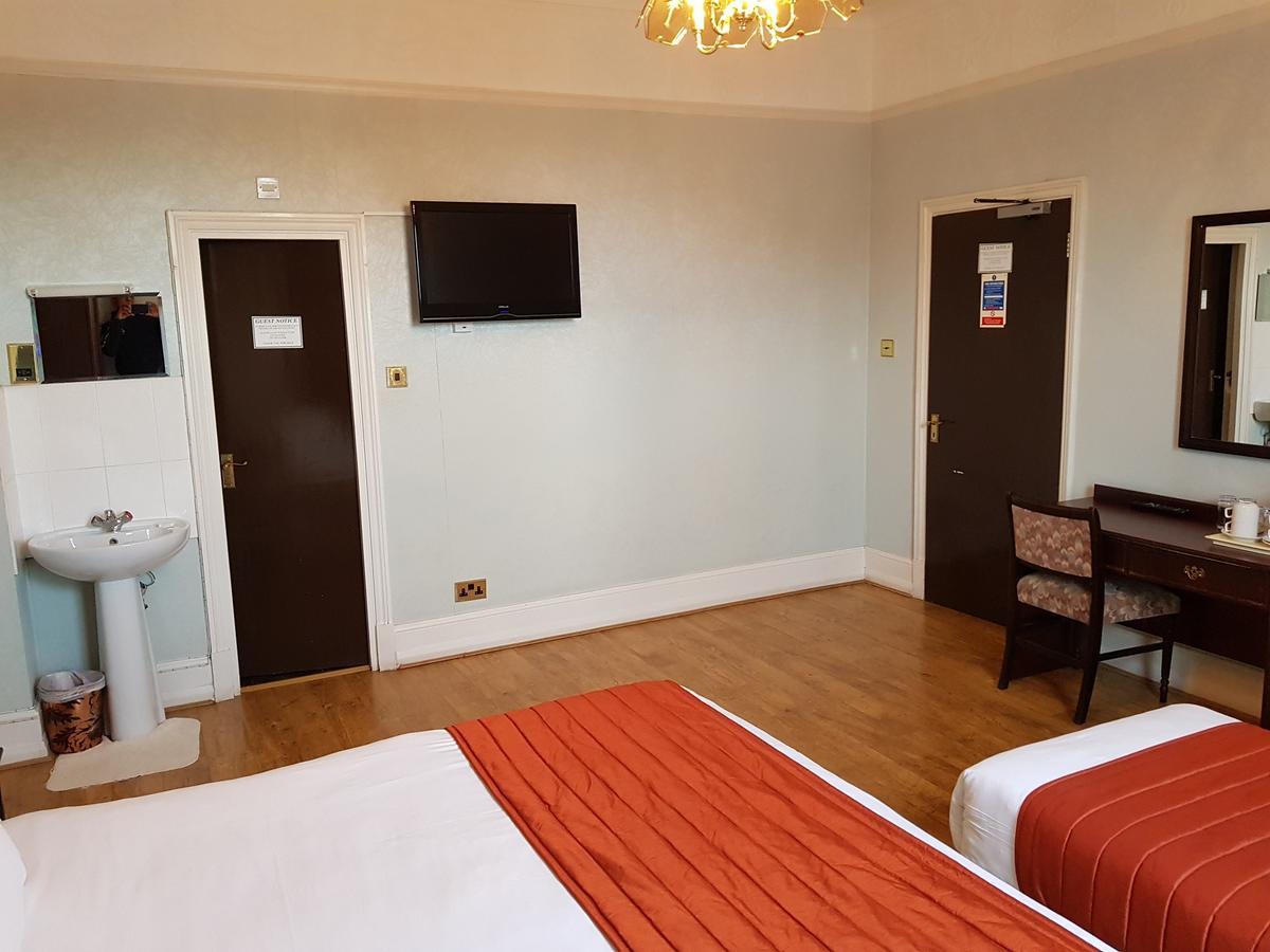 Forest View Hotel Londen Buitenkant foto